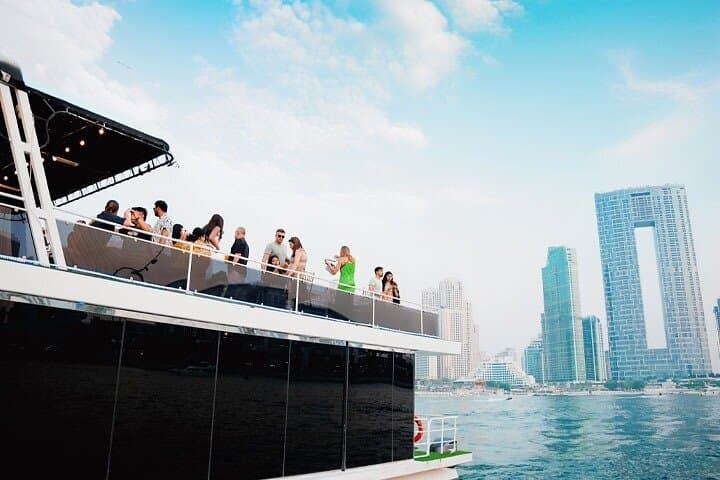 Dubai: 1-Hour Ain Boat Sightseeing Cruise