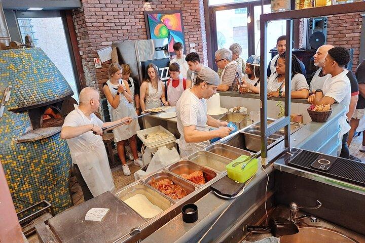 Spritz Making and Pizza Cooking Class in Rome City Center