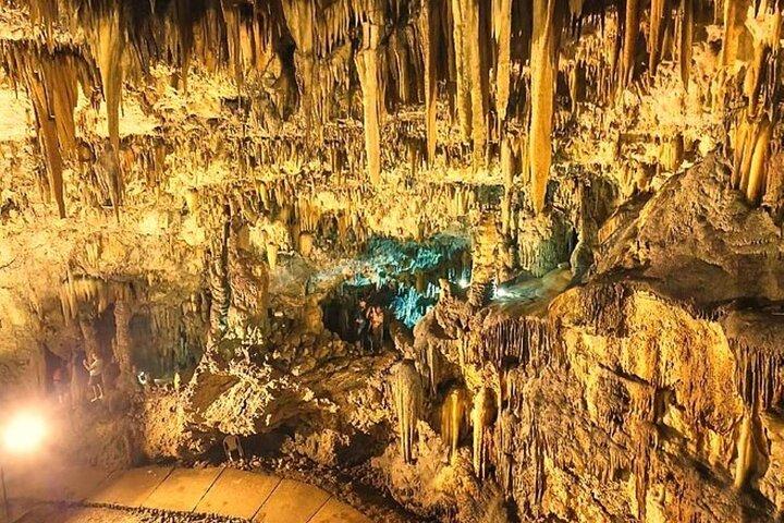 Kefalonia: Melissani, Drogarati & Beach Small-Group Tour