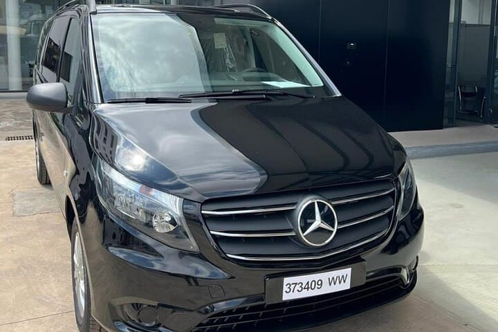 Casablanca Airport to Hotel Private Arrival or Departure Transfer