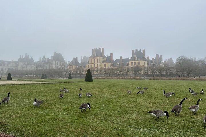 Château de Fontainebleau and Barbizon Village Full Day Tour