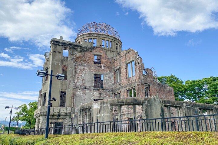 Hiroshima and Miyajima Island Full Day Tour with English driver