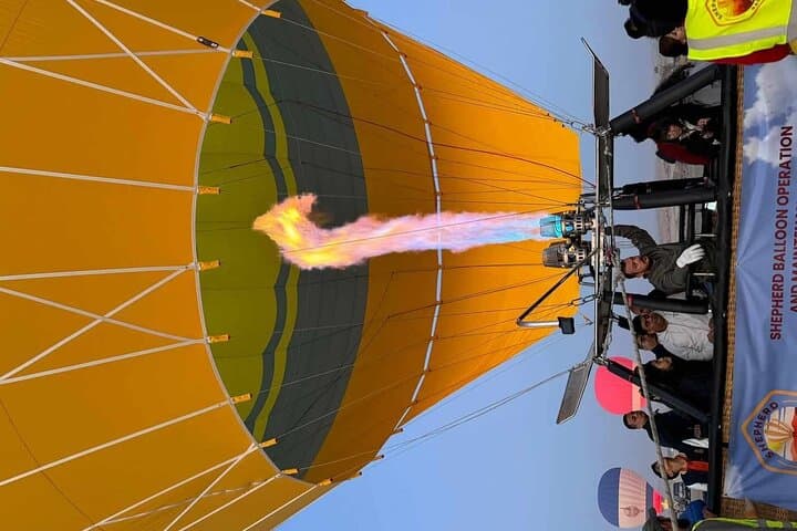 Hot Air Balloon Ride Dubai with Return Transfers and Refreshments
