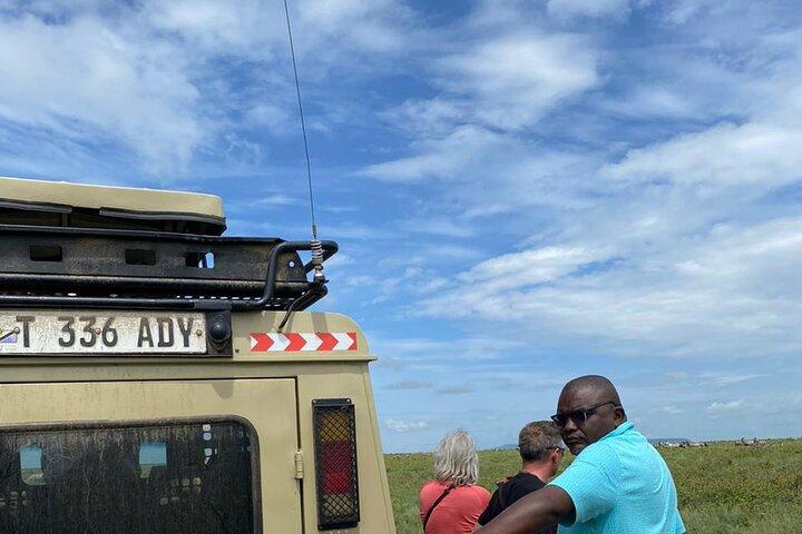 Tsavo National Park Group Tour with Game Drives
