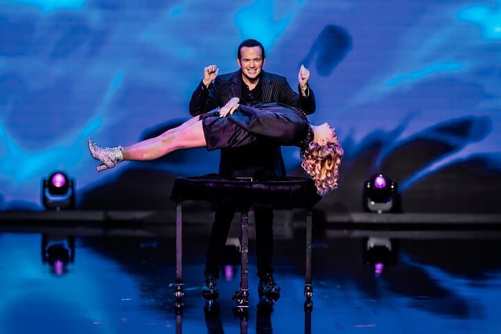 Nathan Burton Comedy Magic