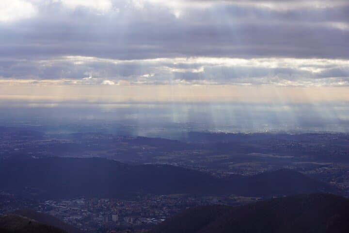 Lake Como Scenic Hiking Tour with Panoramic Views