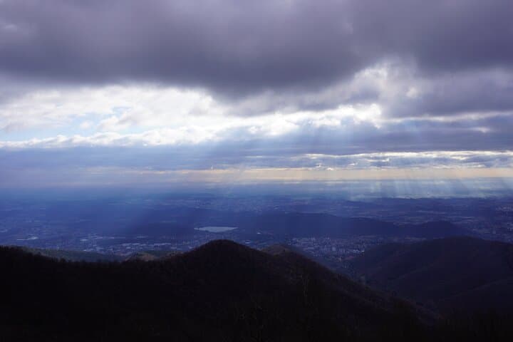 Lake Como Scenic Hiking Tour with Panoramic Views
