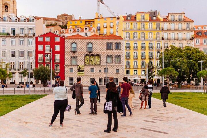 Lisbon Highlights and Hidden Gems Walking Tour