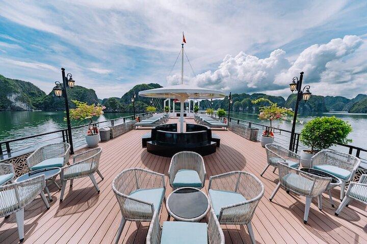 Hanoi: 2-Day Luxury Bonita Cruise to Lan Ha Bay & Cat Ba Island