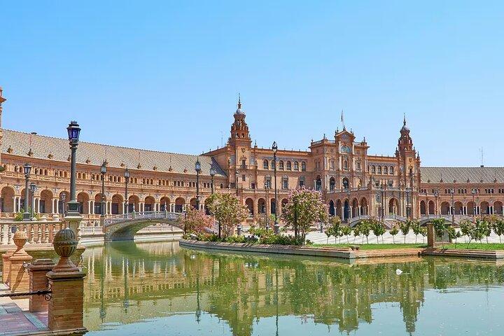 Seville: Small-Group City Highlights Walking Tour