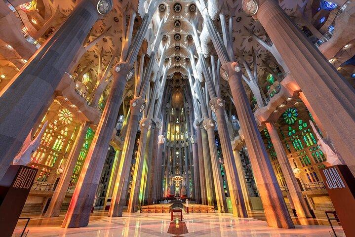 Sagrada Familia & Museo Official Visit