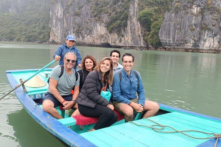 Halong Bay Shore Excursion: Full Day Cruise Tour from Cruise Port
