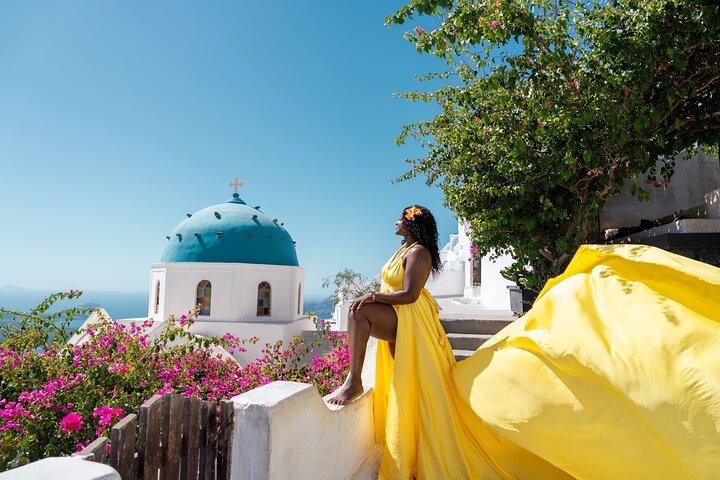 Flying Dress photoshoot Santorini including pick up/ drop off