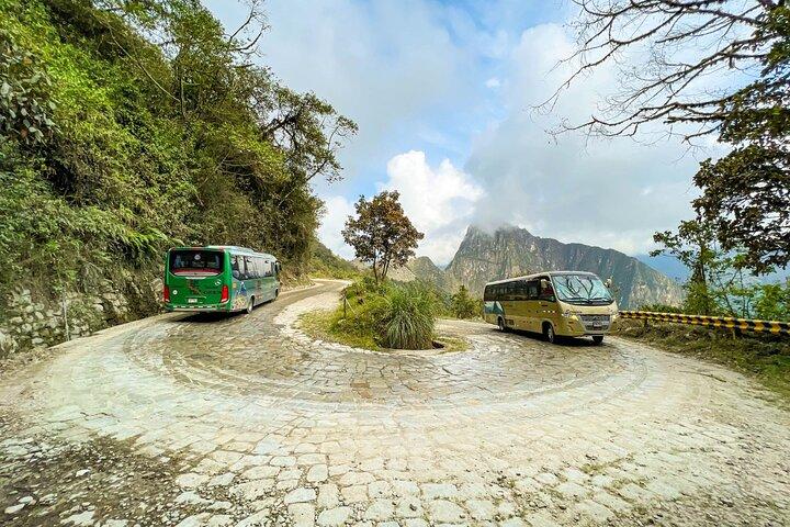 Machu Picchu Shuttle Bus Round Trip from Aguas Calientes