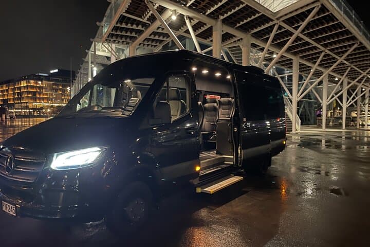 Auckland's Golf Day Trip - Luxury Golfers Transport