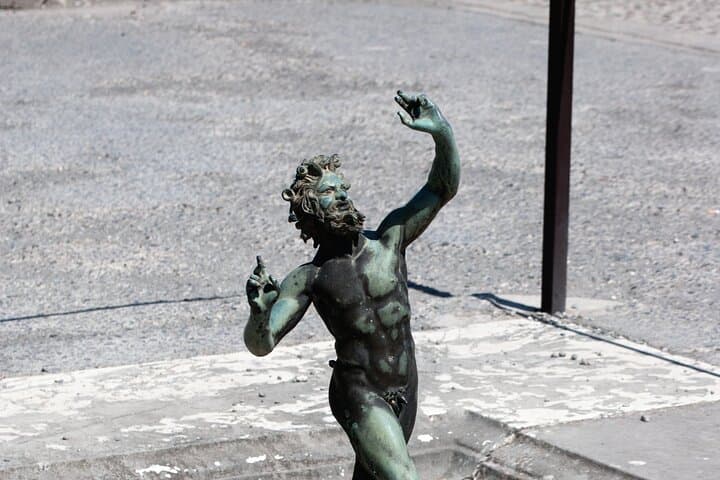 Explore Pompei Ruins with your Private Archaeologist