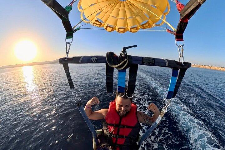 Parasailing in Sharm El Sheikh - Adventure over the Red Sea