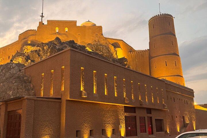 Group Guided Muscat City Tour with Pickup and Free Lunch