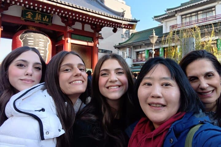 Tokyo: Private Walking Tour with a Local Guide