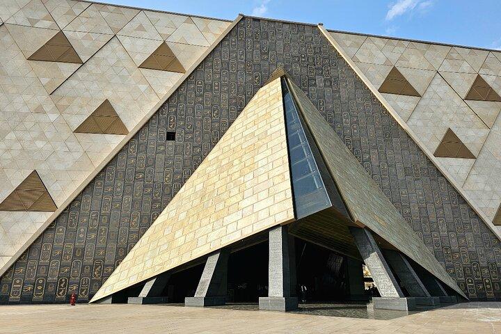 Private Guided Tour to The Grand Egyptian Museum