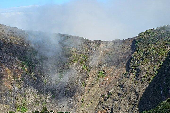 Irazú Volcano, Orosi Valley & Lankester Gardens from San José