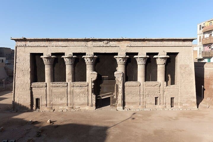 Luxor Aswan Private tour Esna Khnum, Edfu Horus Kom-Ombo Temples