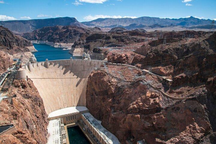 Grand Canyon West Skywalk + Hoover Dam Photo Stop From Las Vegas