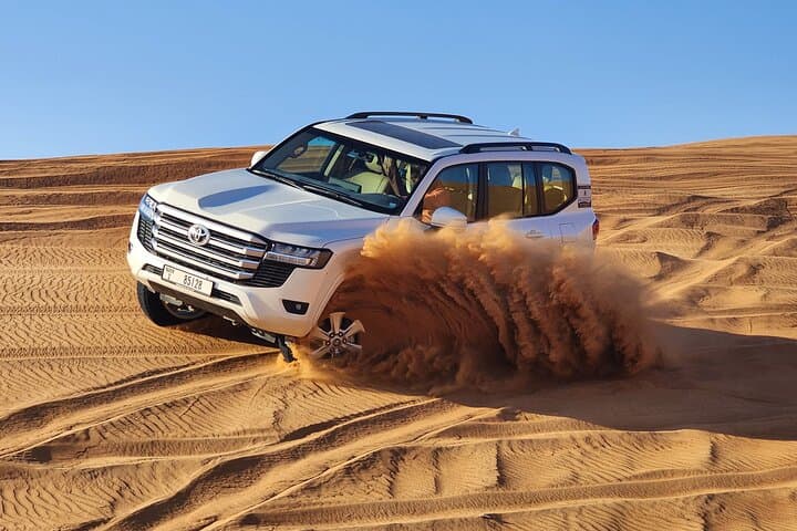 Desert Safari Dubai Red Dunes with BBQ VEG Dinner