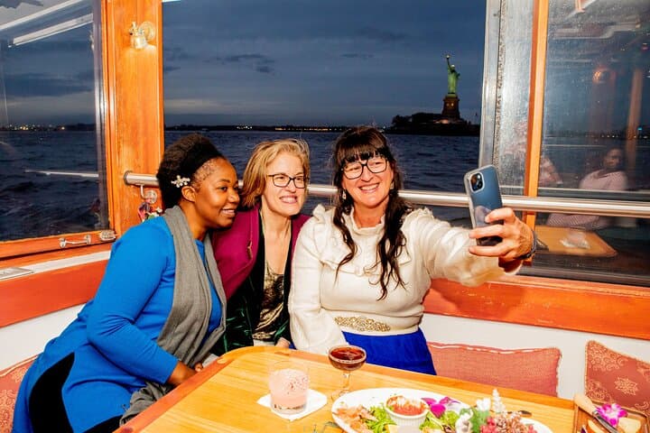New York City Bright Lights Skyline Cruise on Yacht