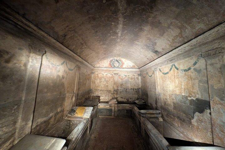 Naples Underground: Guided Walking Tour of Rione Sanità