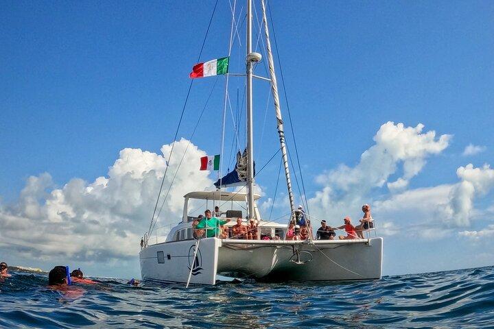 Isla Mujeres Catamaran Tour with Open Bar from Costa Mujeres