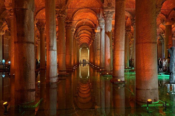 Private HALF-DAY Istanbul HIGHLIGHTS Tour With Local Guide
