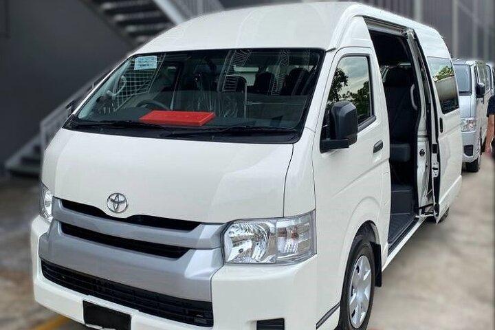 Airport to Hotel or Hotel to Airport Transfer in Singapore