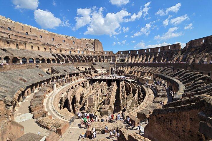 Express Colosseum Tour: Explore Ancient Rome Icon