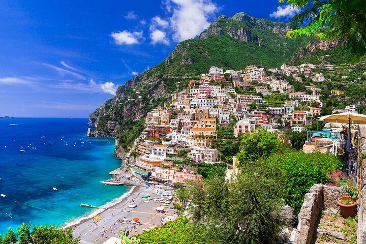 Tour to Positano and Sorrento from Salerno
