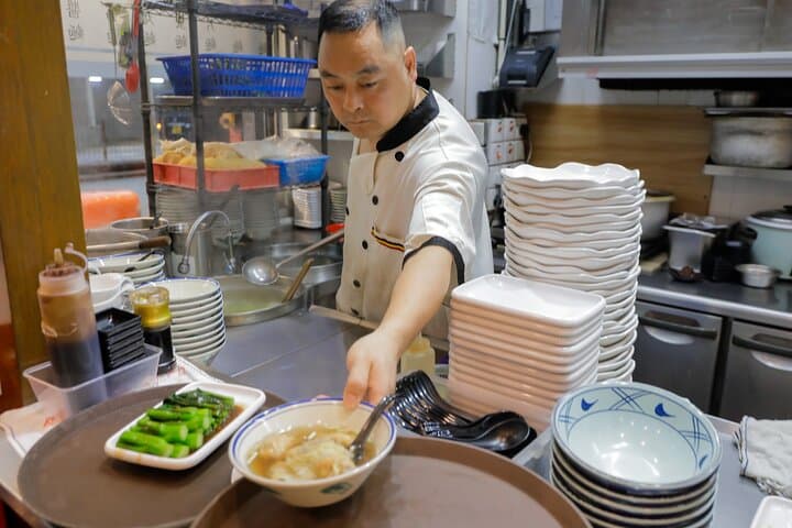 Small Group Kowloon Michelin Rated Street Food and Culture Tour