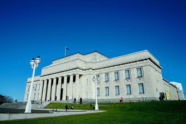 Private City Highlights Tour– The Lay of the Land