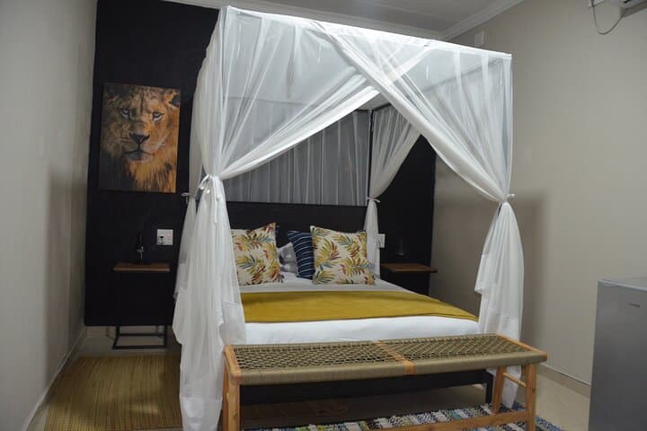 Exhilarating 7 Day Kruger Safari Adventure - South to North