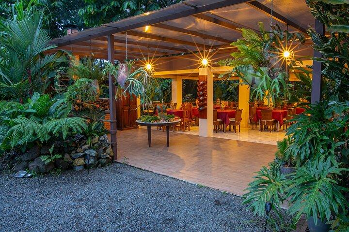 Experience the Authentic Costa Rican Cuisine in La Fortuna