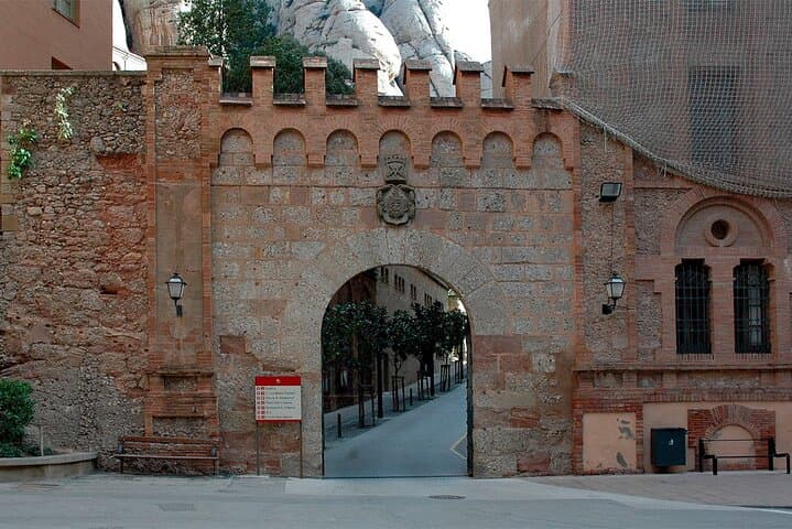 Montserrat Private Tour All-Inclusive from Barcelona Hotel Pickup
