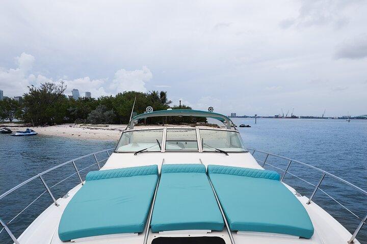 45ft + FREE HOUR Miami Yacht Rental 3 to 6 Hours 13 People