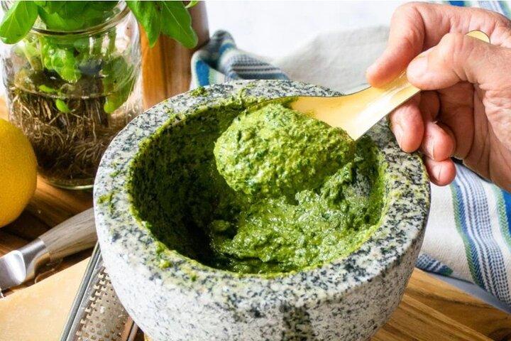 Pesto Class in Porto Venere with Pasta and Wine near Cinque Terre