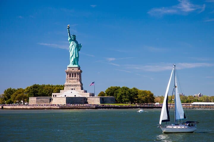 Statue of Liberty and Ellis Island Small Group Tour