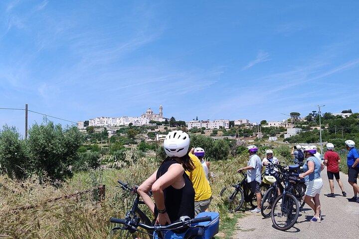 Smart & easy ebike tour in the Itria Valley: Martina Franca - Locorotondo