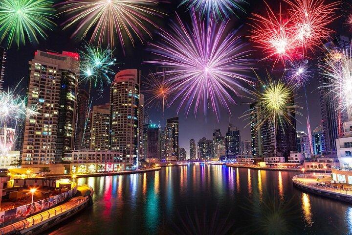 New Year Eve Luxury Yacht Fireworks View and BBQ Cruise