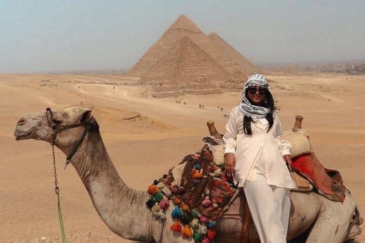 Private Half Day tour to the Pyramids of Giza & the Great Sphinx