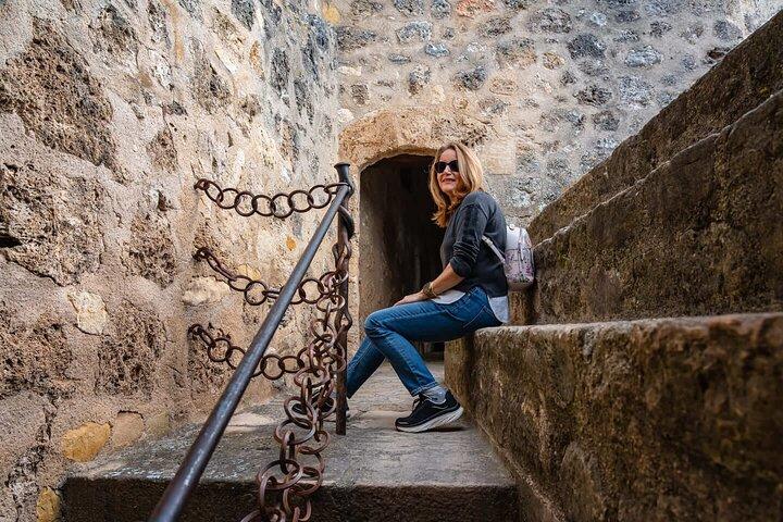Hello Burgos: Private 2-Hour Intro City Walk with Local Guide