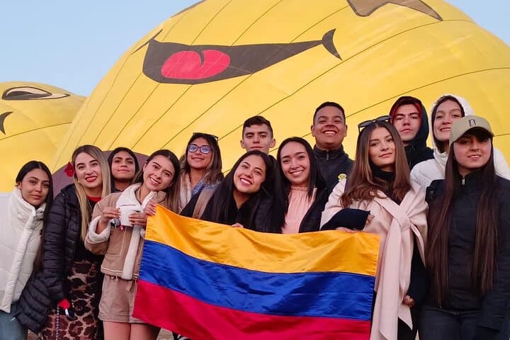 Group flying is cheaper... Flights in Balloon