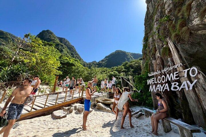 Phi Phi Island Speedboat Tour from Krabi