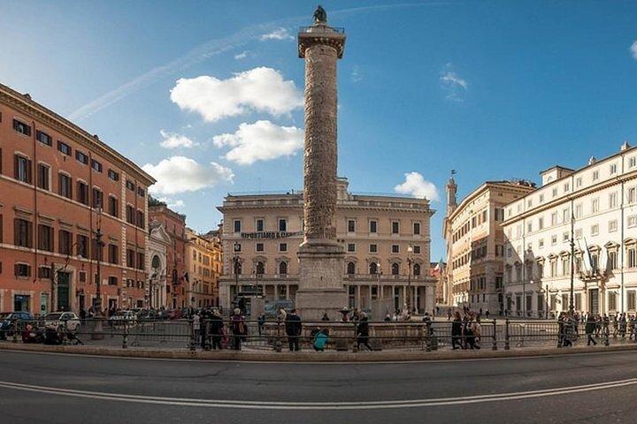 Fountains and Squares of Rome Walking Tour Small Group